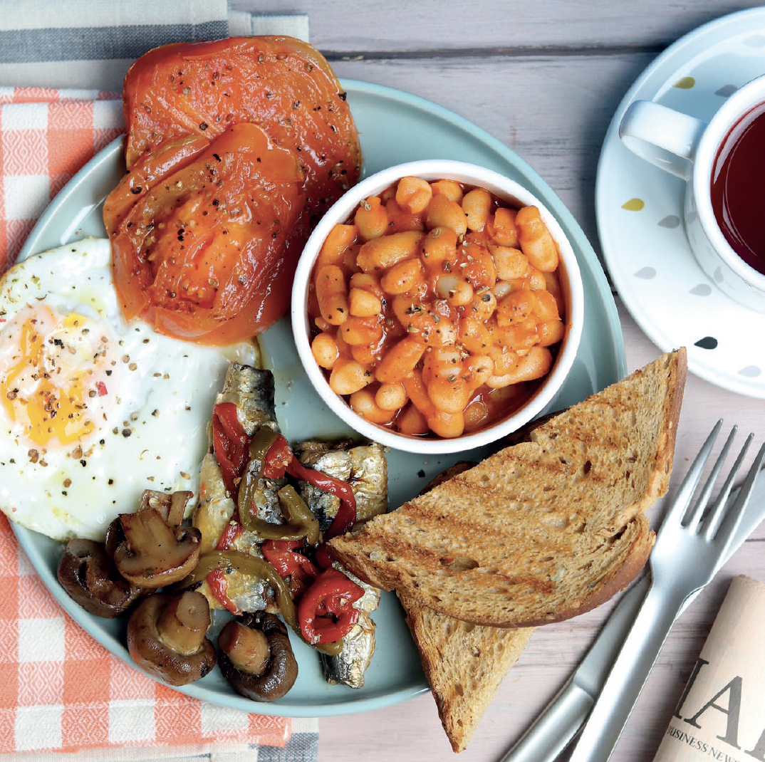 English Breakfast with Roasted Sardines with Peppers