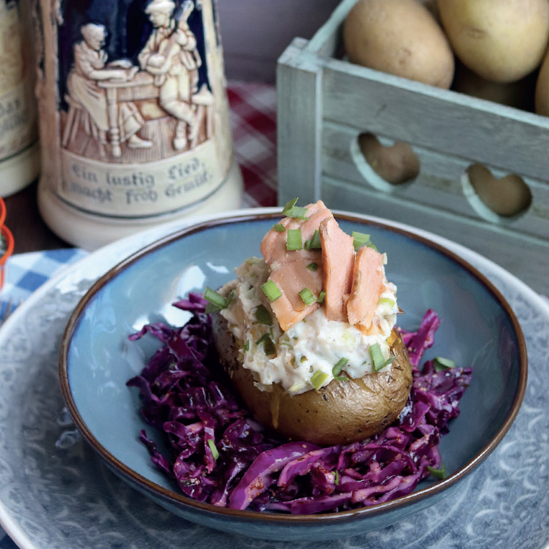 Ofenkartoffeln with Smoked Salmon
