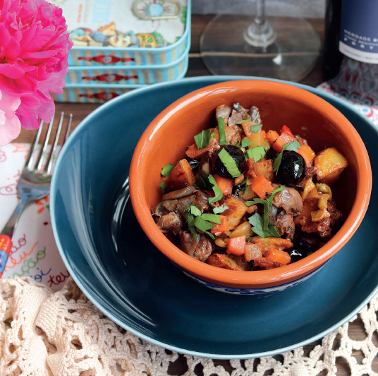 Carne de Porco à Alentejana with Whelks
