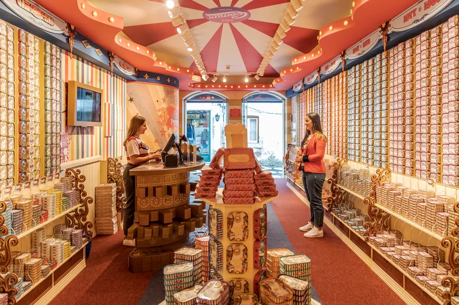Cascais store